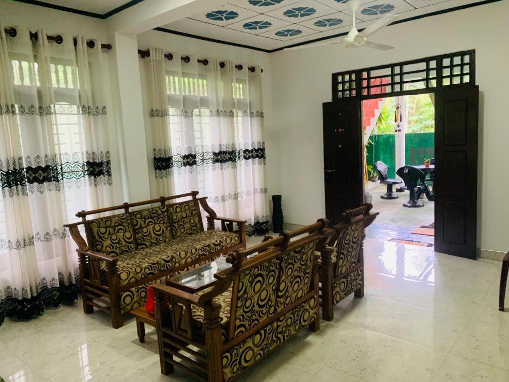 Indusara Villa Bentota Ngoại thất bức ảnh